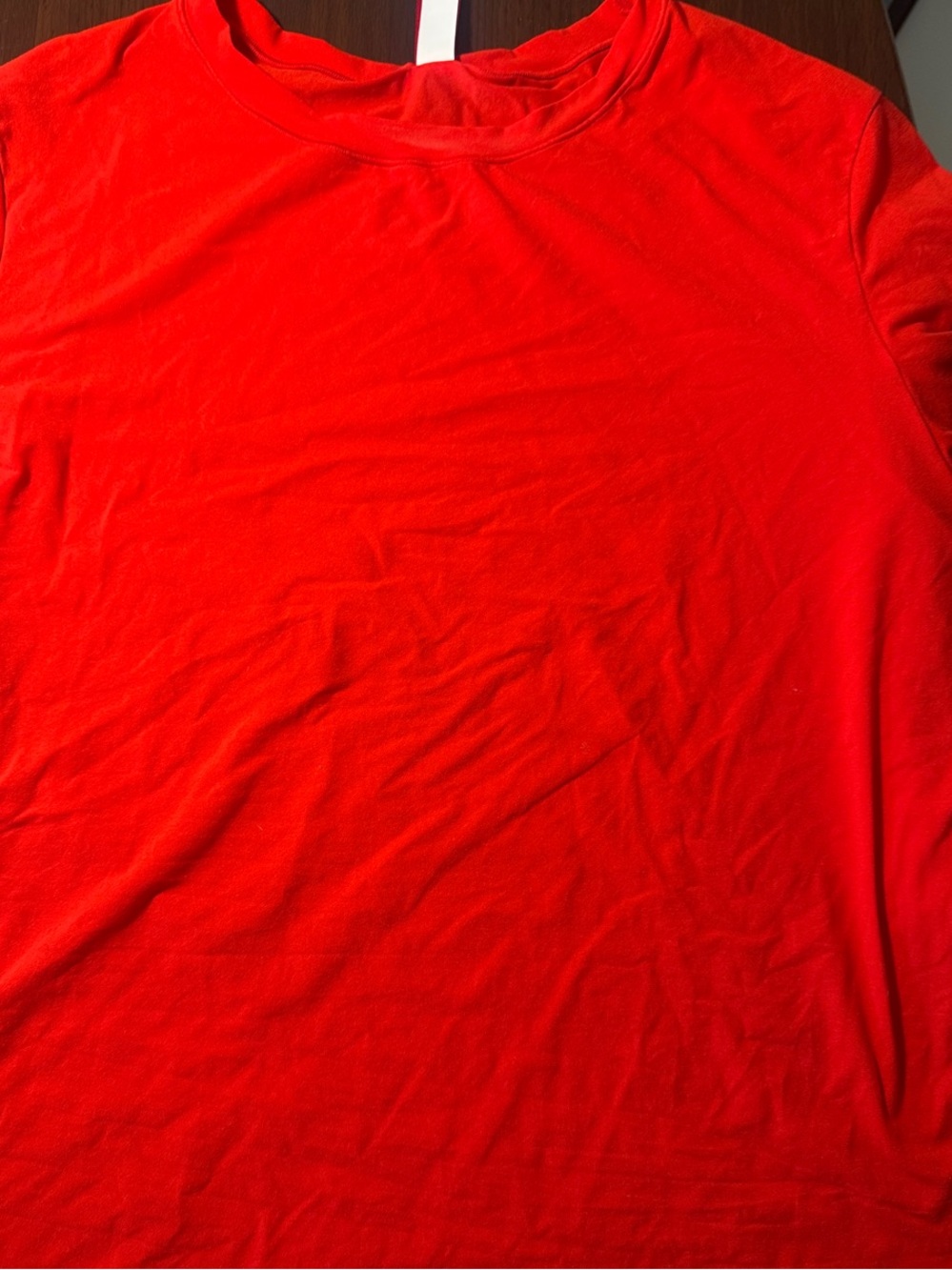 SKIMS RED SHORT SLEEVE TOP SIZE XL